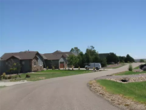 993 Pinehurst Ct, Bennett, CO 80102 photo 3