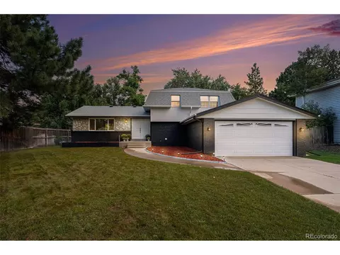 870 Mesa Ct, Broomfield, CO 80020