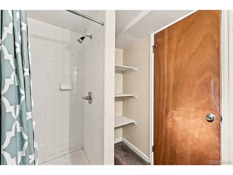 Bath - 5402 E Warren Ave, Denver, CO 80222 photo 5 of 5