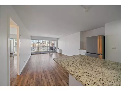 Living - 888 N Logan St #4F, Denver, CO 80203 photo 3 of 6