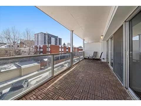 Exterior - 888 N Logan St #4F, Denver, CO 80203 photo 2 of 5
