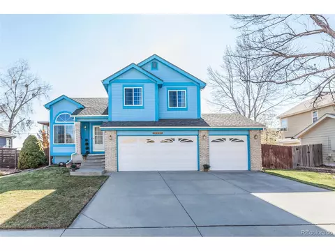 555 Cherrywood Dr, Longmont, CO 80504