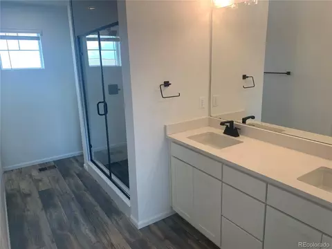27850 E 10th Dr, Aurora, CO 80018 photo 4