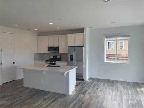 27850 E 10th Dr, Aurora, CO 80018 photo 3