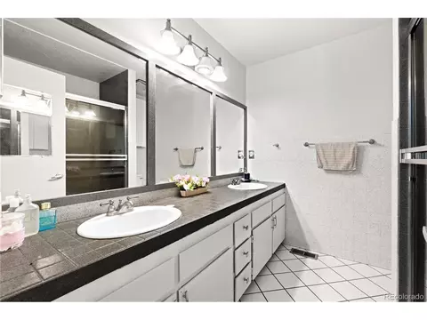 Undisclosed, Aurora, CO 80013 photo 14
