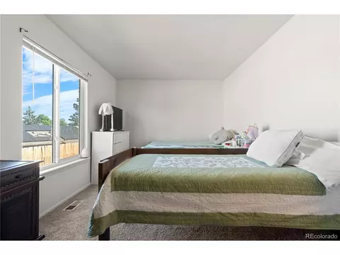 Undisclosed, Aurora, CO 80013 photo 15