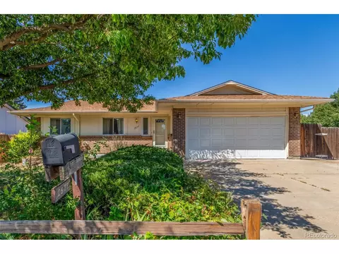 2677 S Pagosa St, Aurora, CO 80013