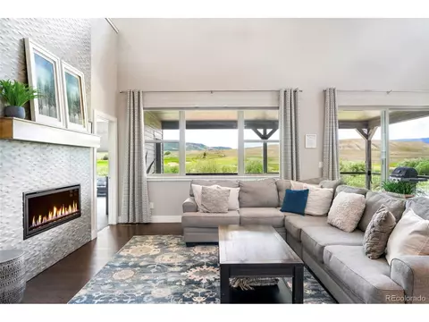 460 Elk Track Cir, Granby, CO 80446