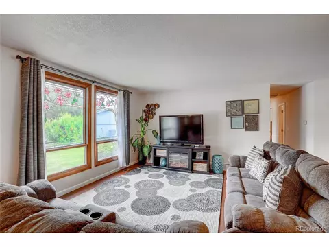 16022 E Floyd Ave, Aurora, CO 80013 photo 4
