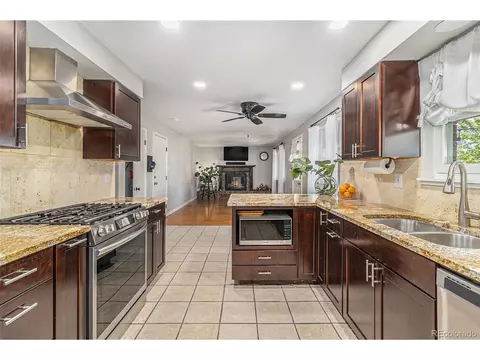 6731 Devinney St, Arvada, CO 80004 photo 11