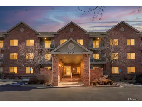 2895 W Riverwalk Cir #201, Littleton, CO 80123