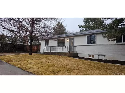 11255 W Hawaii Pl, Lakewood, CO 80232