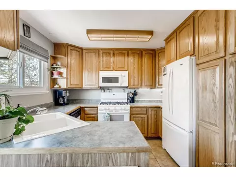 3405 S Jasper Ct, Aurora, CO 80013 photo 12