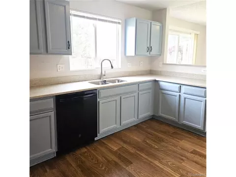 5151 Jasper St, Denver, CO 80239 photo 7