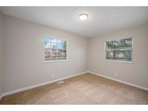 13192 Maxwell Pl, Denver, CO 80239 photo 5