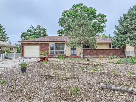 384 Fulton St, Aurora, CO 80010