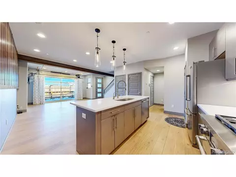 19590 E Sunset Cir, Aurora, CO 80015 photo 2