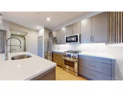 19590 E Sunset Cir, Aurora, CO 80015 photo 3