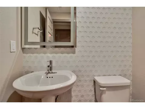 19590 E Sunset Cir, Aurora, CO 80015 photo 13