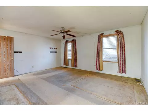 Undisclosed, Denver, CO 80239 photo 23
