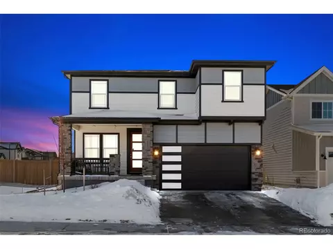 27992 E 7th Pl, Aurora, CO 80018 photo 1
