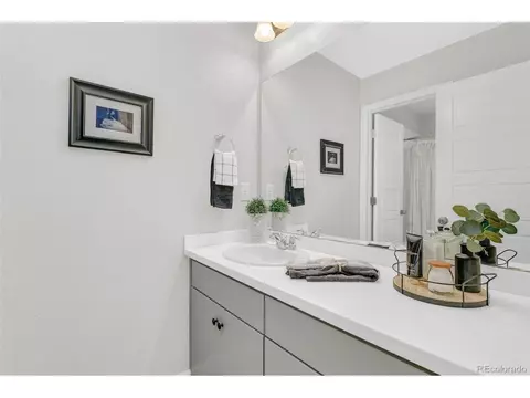 27992 E 7th Pl, Aurora, CO 80018 photo 23