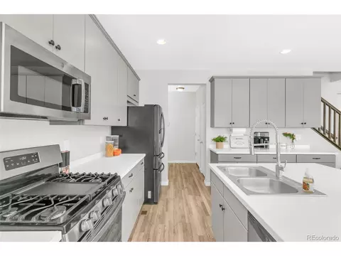 27992 E 7th Pl, Aurora, CO 80018 photo 12