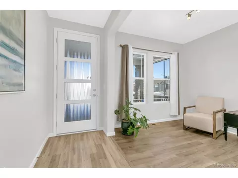 27992 E 7th Pl, Aurora, CO 80018 photo 5