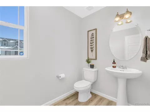 27992 E 7th Pl, Aurora, CO 80018 photo 13