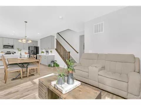 27992 E 7th Pl, Aurora, CO 80018 photo 8