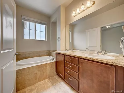 Undisclosed, Centennial, CO 80112 photo 17