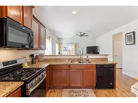 9533 Cherry Ln, Thornton, CO 80229 photo 8