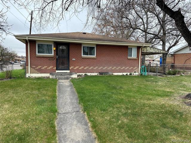 6190 Locust St, Commerce City, CO 80022