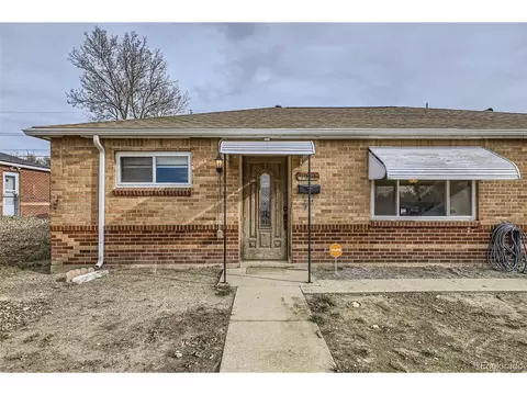 9030 Hickory Pl, Thornton, CO 80229