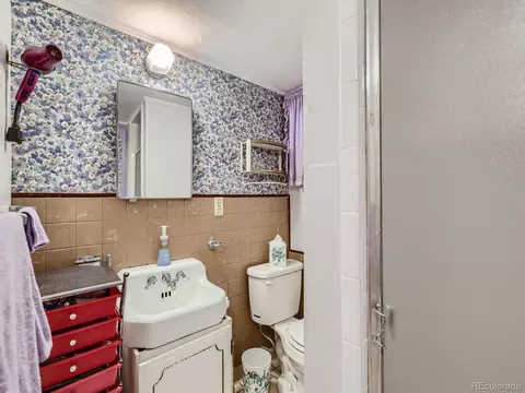 5563 E Jefferson Ave, Denver, CO 80237 photo 20