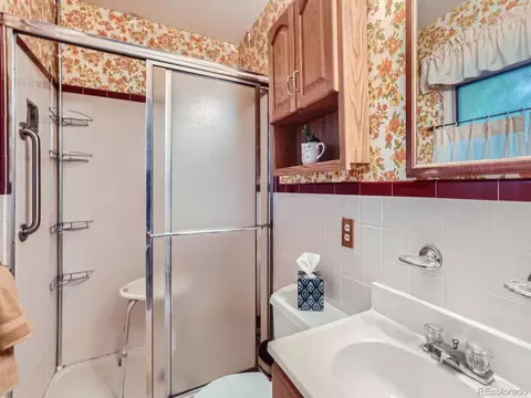 5563 E Jefferson Ave, Denver, CO 80237 photo 11