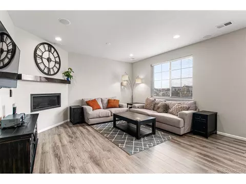 26923 E Archer Ave, Aurora, CO 80018 photo 3