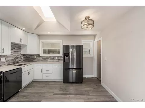 7147 Wright Ct, Arvada, CO 80004 photo 5