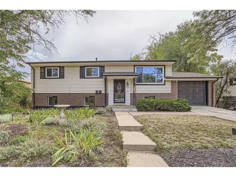 8912 Oberon Rd, Arvada, CO 80004