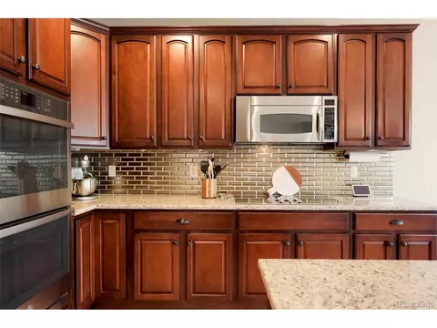 Kitchen - 25341 E Ottawa Dr, Aurora, CO 80016 photo 3 of 3