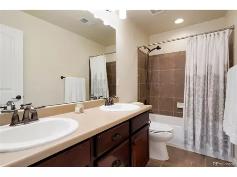 Bath - 25341 E Ottawa Dr, Aurora, CO 80016 photo 4 of 6