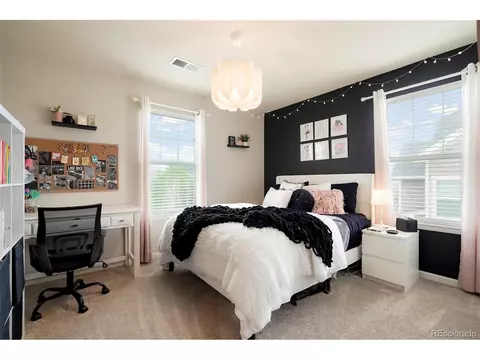 Bedroom - 25341 E Ottawa Dr, Aurora, CO 80016 photo 5 of 8