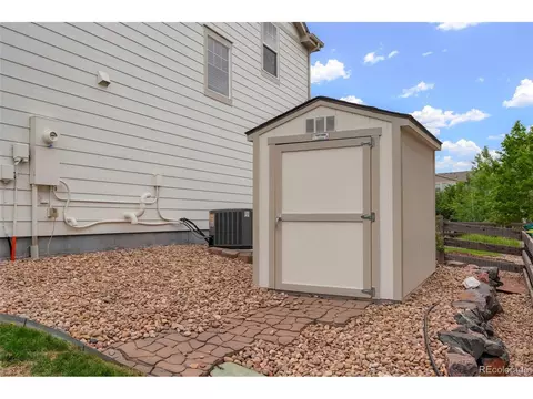 Exterior - 25341 E Ottawa Dr, Aurora, CO 80016 photo 8 of 9