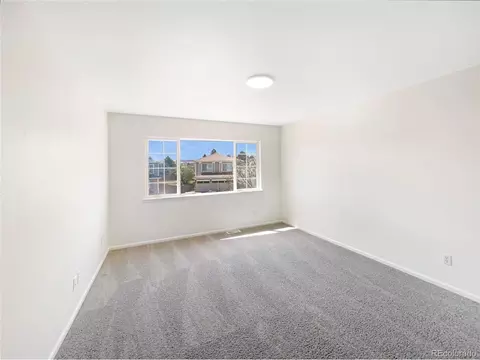18951 E 43rd Ave, Denver, CO 80249 photo 5