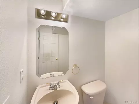 18951 E 43rd Ave, Denver, CO 80249 photo 17