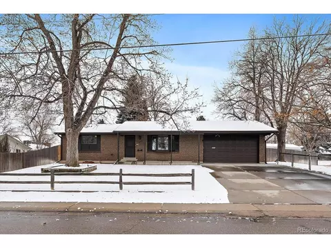 8984 W Mexico Ave, Lakewood, CO 80232