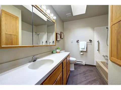 Bath - 6561 Ridgeview Dr, Morrison, CO 80465 photo 1 of 2