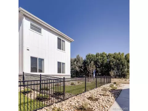 27503 E 1st Pl, Aurora, CO 80018 photo 2