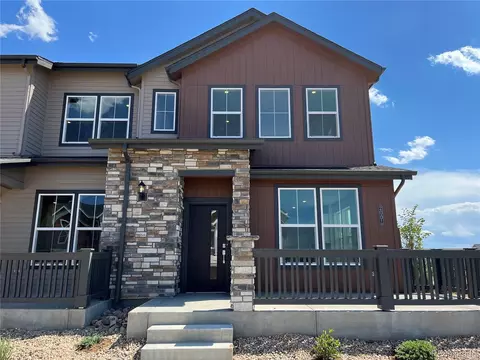 2001 S Gold Bug Way, Aurora, CO 80018