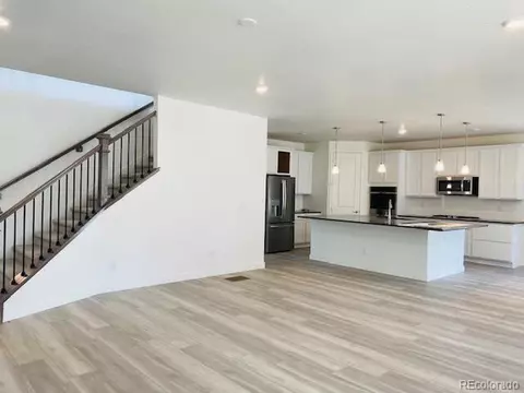 22432 E Narrowleaf Cir, Aurora, CO 80016 photo 2